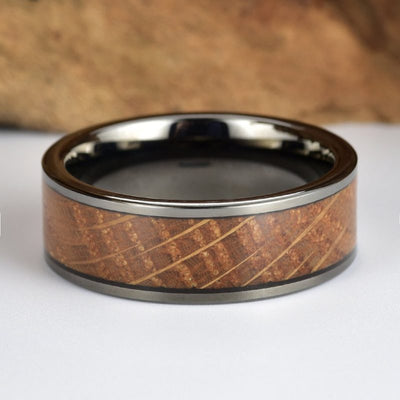 Men black and wood wedding rings